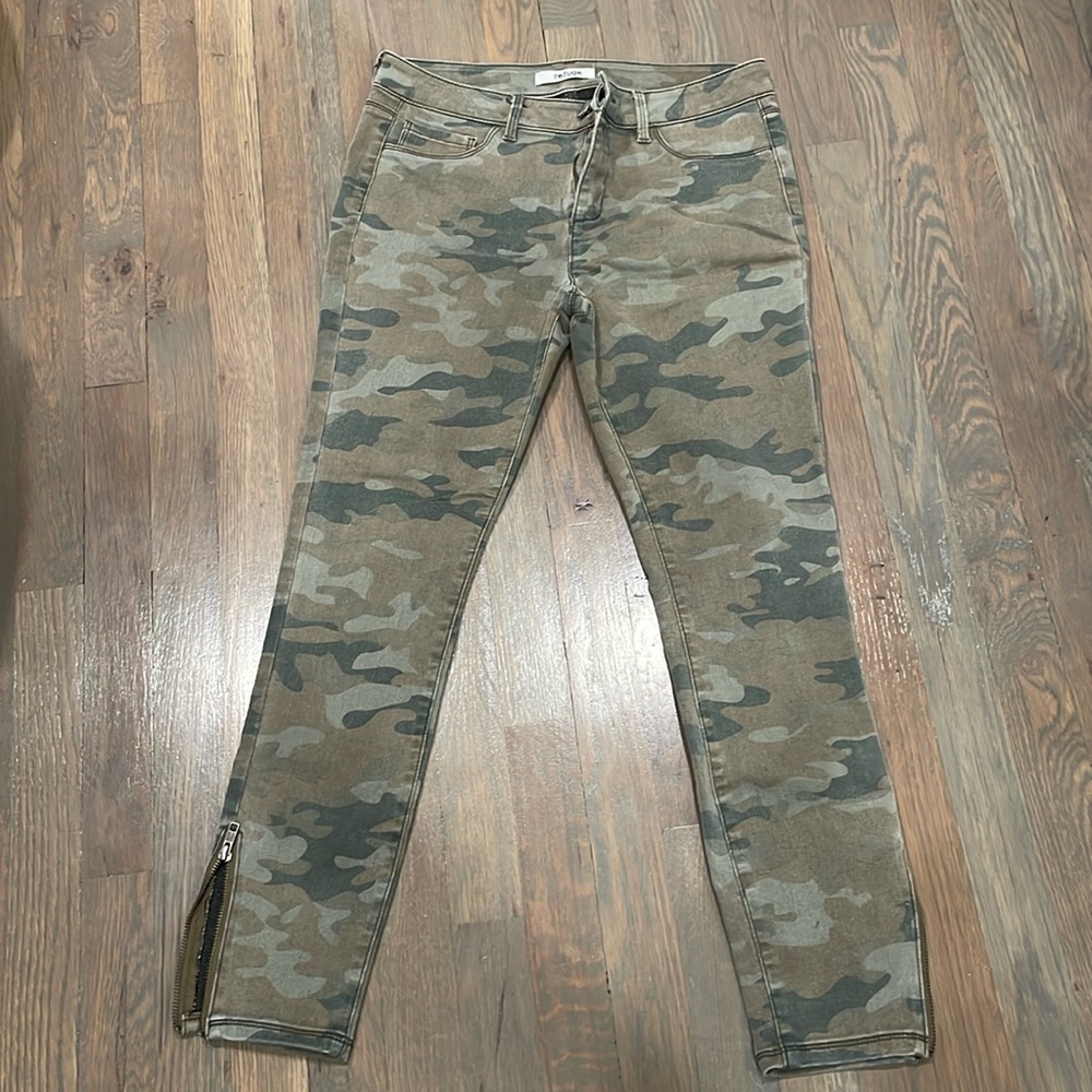 Camo jeans